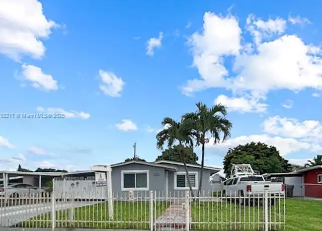 Property at 872 SE 4th Pl, Hialeah, FL, 33010, 3 beds, 1.5 baths, [object Object]