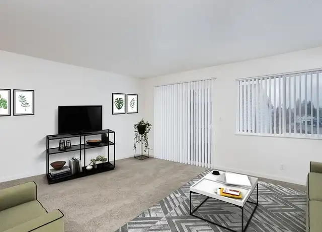 Property at Cimarron Apartments - 5531 N Lombard St, Portland, OR, 97203, 1 bed, 1 bath, [object Object]