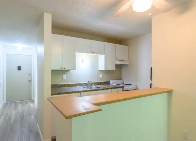 Property at 2405-2431 NW Irving St, Portland, OR, 97210, 0 beds, 1 bath, [object Object]