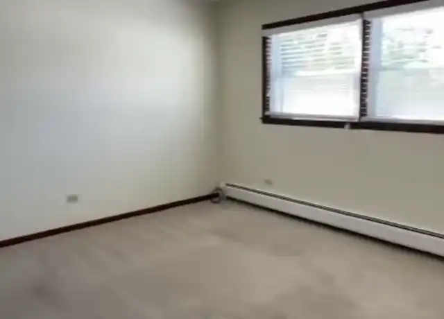 Property at 4612 Maple Ave Unit 2S, Brookfield, IL, 60513, 2 beds, 1 bath, [object Object]