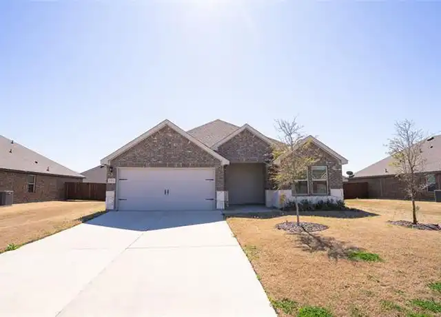 Property at 1833 Pecan Valley Dr, Kaufman, TX, 75142, 3 beds, 2 baths, [object Object]