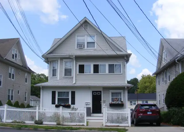Property at 524 Villa Ave, Fairfield, CT, 06825, 1 bed, 1 bath, [object Object]