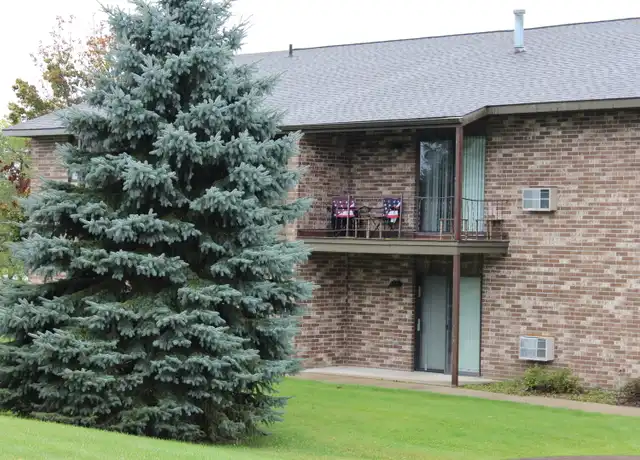 Property at 103 N Farm Rd, Oconto Falls, WI, 54154, 2 beds, 1 bath, [object Object]