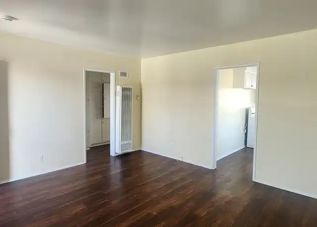 Property at 12809 Oak St Unit H, Whittier, CA, 90602, 1 bed, 1 bath, [object Object]