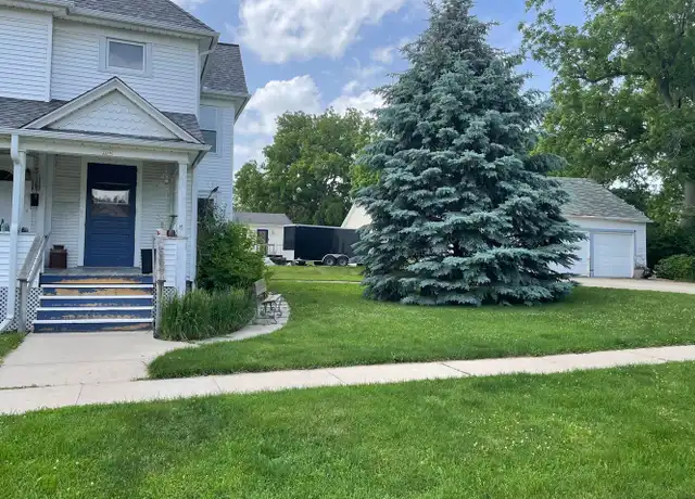 Property at 206 Oak St, Darien, WI, 53114, 2 beds, 1 bath, [object Object]