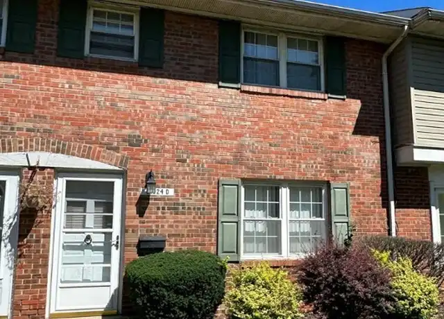 Property at 31624 N Marginal Dr Unit D, Willowick, OH, 44095, 3 beds, 1.5 baths, [object Object]