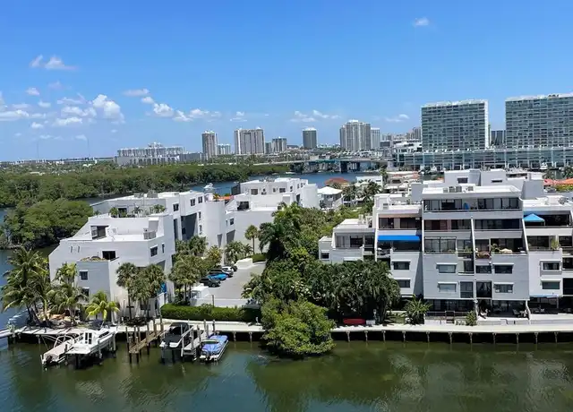 Property at 400 Kings Point Dr #1027, Sunny Isles Beach, FL, 33160, 1 bed, 1 bath, [object Object]