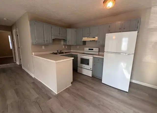 Property at 112 Swanee Ln Unit 112-13, Carthage, TN, 37030, 2 beds, 1 bath, [object Object]