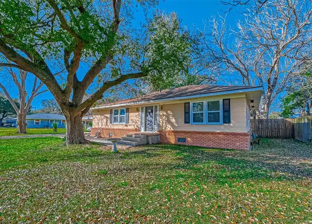 Property at 515 Breezy Ln, Wharton, TX, 77488, 3 beds, 1 bath, [object Object]