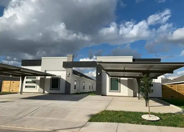 Property at 2204 S Sports Dr Unit 3, Pharr, TX, 78577, 2 beds, 2 baths, [object Object]