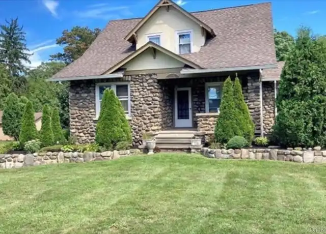 Property at 298 S Middletown Rd Unit 2FL, Nanuet, NY, 10954, 1 bed, 1 bath, [object Object]