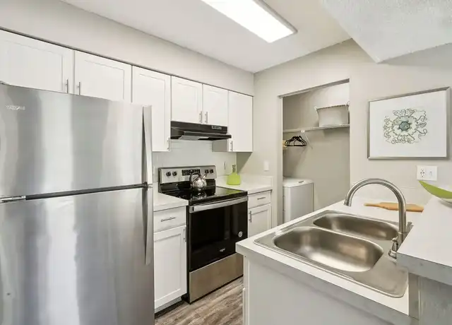 Property at Ascent Citrus Park - 8102 Sheldon Rd, Tampa, FL, 33615, 1 bed, 1 bath, [object Object]