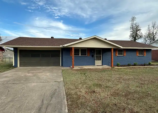 Property at 814 S 11th St, Rogers, AR, 72756, 3 beds, 1.5 baths, [object Object]