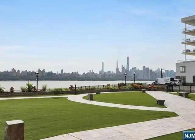 Property at 9 Somerset Ln #104, Edgewater, NJ, 07020, 2 beds, 2 baths, [object Object]