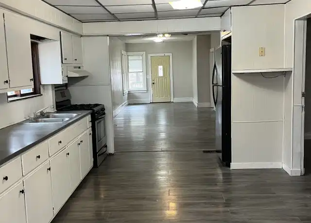 Property at 2336 Hoyt St, Muskegon, MI, 49444, 3 beds, 1 bath, [object Object]