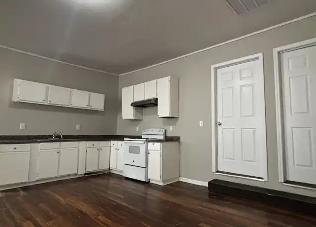 Property at 1601 Collinston Dr, Gastonia, NC, 28052, 4 beds, 2 baths, [object Object]