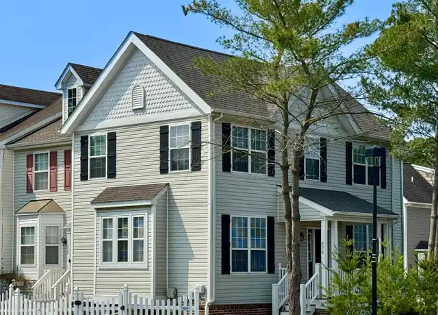 Property at 656 Venue Dr, Dover, DE, 19901, 4 beds, 2.5 baths, [object Object]