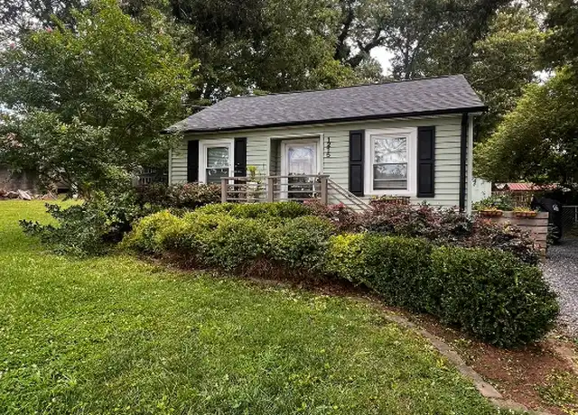 Property at 1215 N Frye Ave, Newton, NC, 28658, 2 beds, 2 baths, [object Object]