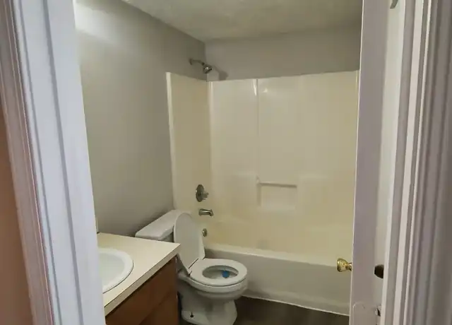 Property at 24 Valleywood Dr Unit 2, Forest, VA, 24551, 2 beds, 1 bath, [object Object]