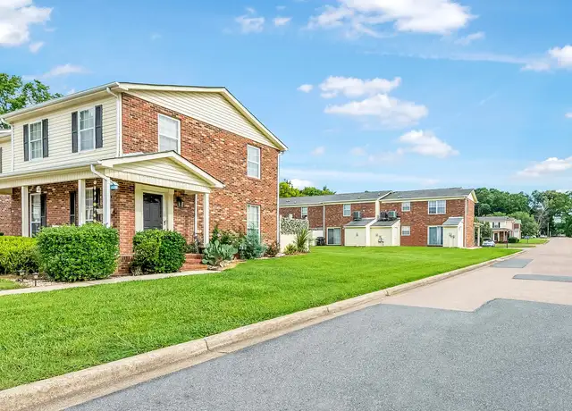 Photo of 129 Tarrymore Ln SW, Concord, NC 28027
