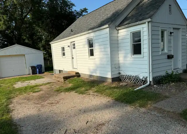 Property at 3203 Central Ave, Bettendorf, IA, 52722, 2 beds, 1 bath, [object Object]