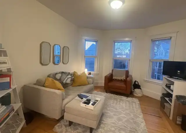 Property at 9 Belmont Sq, Somerville, MA, 02143, 2 beds, 1 bath, [object Object]
