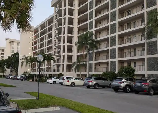 Property at 3100 N Palm Aire Dr #104, Pompano Beach, FL, 33069, 1 bed, 1.5 baths, [object Object]