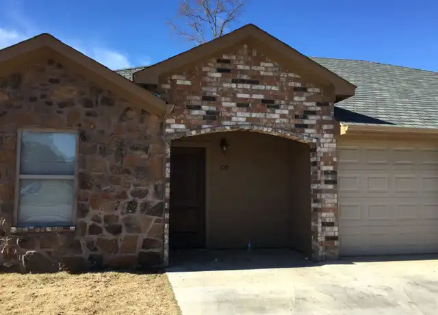 Property at 1307 H G Mosley Pkwy Unit 100, Longview, TX, 75604, 3 beds, 2 baths, [object Object]