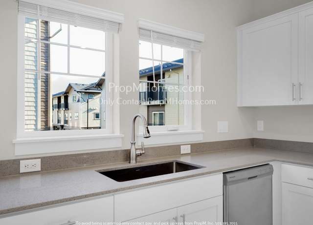 Photo of 12031 SE High Creek Rd Unit A, Happy Valley, OR 97086
