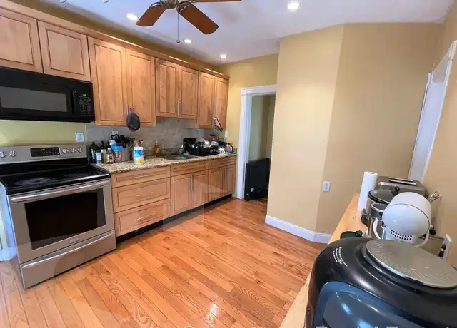 Property at 40 Newbern Ave, Medford, MA, 02155, 3 beds, 1 bath, [object Object]
