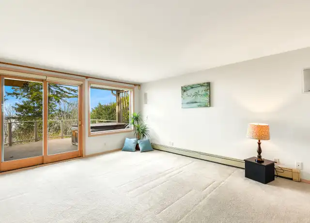 Property at 314 Highland Dr, Bellingham, WA, 98225, 3 beds, 2.5 baths, [object Object]