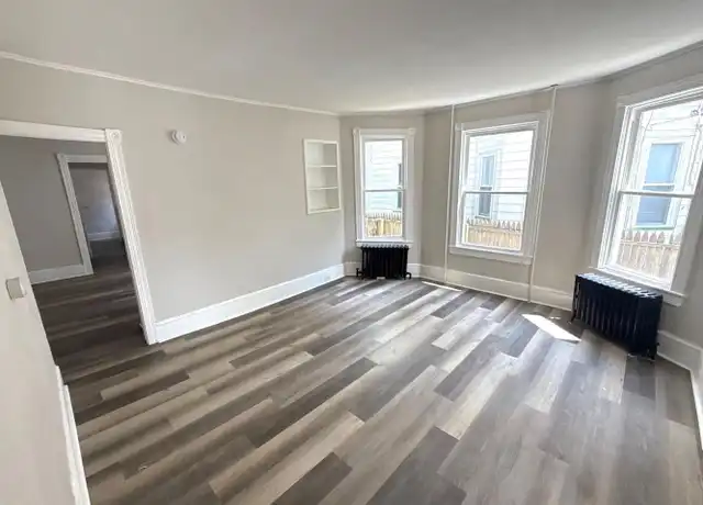 Property at 98 W Main St Unit 1, Millville, NJ, 08332, 2 beds, 1 bath, [object Object]