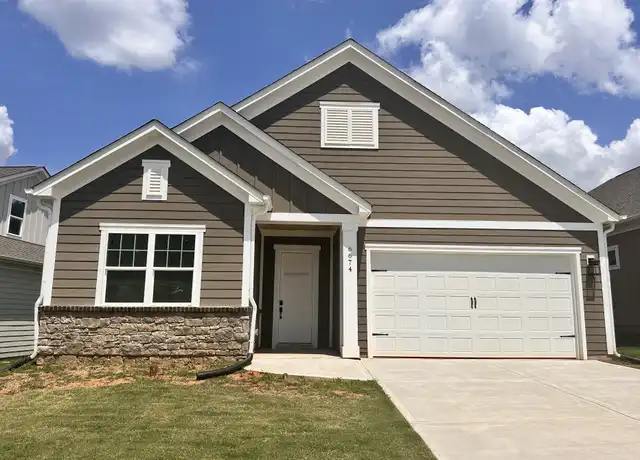 Property at 6674 Star Dr, Sherrills Ford, NC, 28673, 3 beds, 2 baths, [object Object]