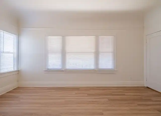 Property at 2810 12th Ave, Los Angeles, CA, 90018, 1 bed, 1 bath, [object Object]