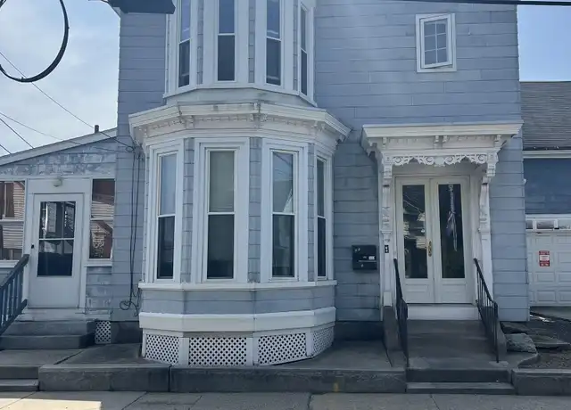 Property at 81 Elm St Unit B, Nashua, NH, 03060, 2 beds, 1 bath, [object Object]
