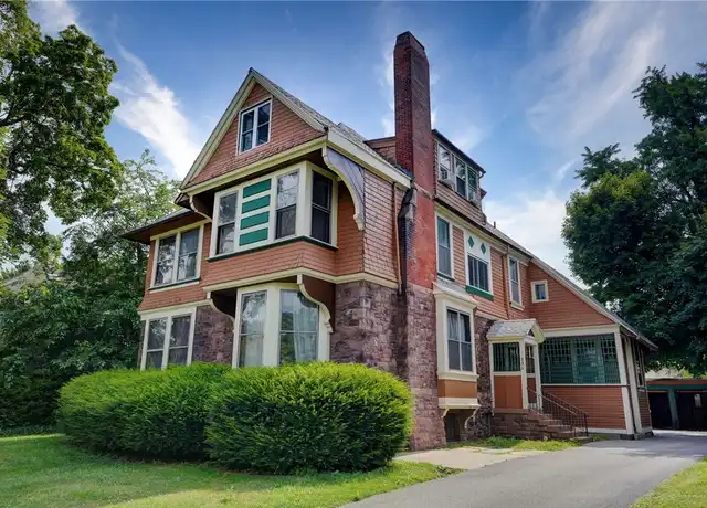 Property at 330 Oxford St Unit 5, Rochester, NY, 14607, 1 bed, 1 bath, [object Object]