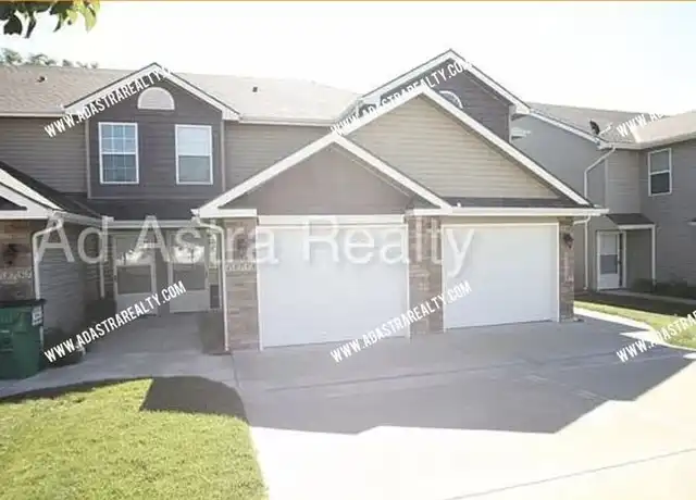 Property at 13755 Post Oak Ln, Platte City, MO, 64079, 2 beds, 2.5 baths, [object Object]