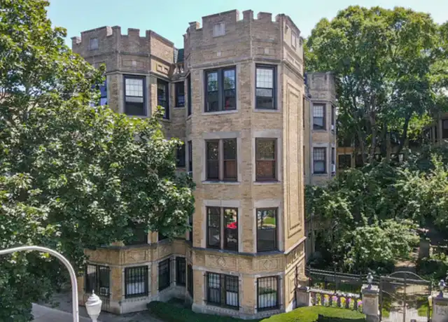 Property at 1215 W Lunt Ave Unit 1A, Chicago, IL, 60626, 3 beds, 2 baths, [object Object]