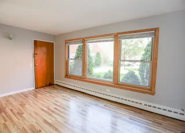 Property at 2117 W Farragut Ave Unit 2, Chicago, IL, 60625, 1 bed, 1 bath, [object Object]
