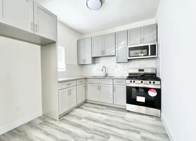 Property at 1058 Normandie Ave Unit 301, Los Angeles, CA, 90006, 0 beds, 1 bath, [object Object]
