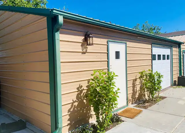 Property at 630 Broadway St Unit B, San Leon, TX, 77539, 1 bed, 1 bath, [object Object]