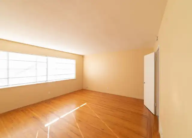 Property at 1820 Spruce St Unit 1, Berkeley, CA, 94709, 1 bed, 1 bath, [object Object]