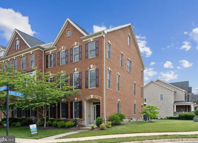 Property at 43109 Clarendon Sq, Ashburn, VA, 20148, 4 beds, 4.5 baths, [object Object]