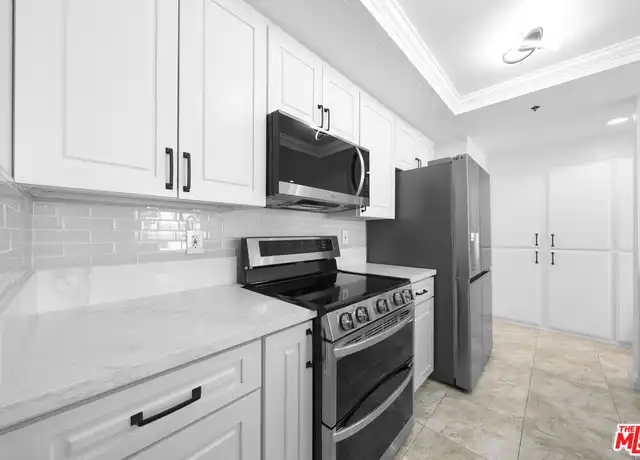 Property at 600 W 9th St #1502, Los Angeles, CA, 90015, 3 beds, 2 baths, [object Object]