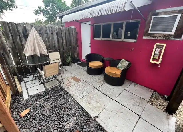 Property at 1337 NE 3rd Ave Unit 2, Fort Lauderdale, FL, 33304, 0 beds, 1 bath, [object Object]