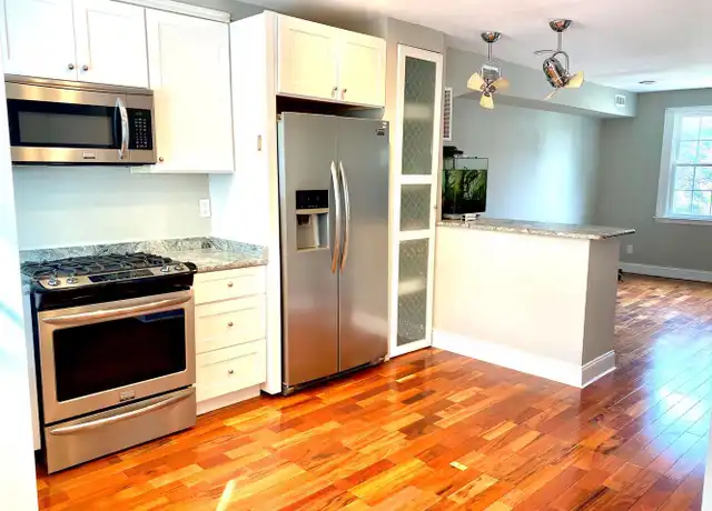 Property at 814 S Oak St, Arlington, VA, 22204, 2 beds, 2.5 baths, [object Object]