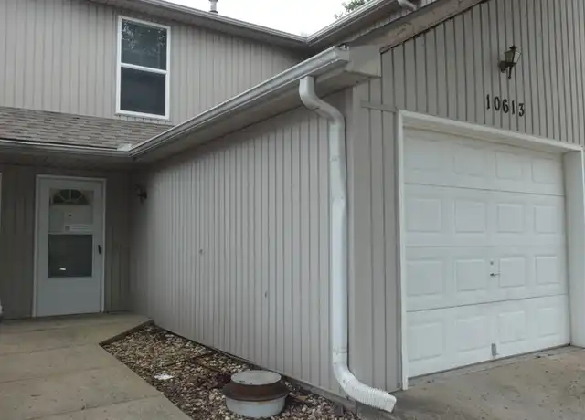 Property at 10613 N Locust Ct, Kansas City, MO, 64155, 2 beds, 2 baths, [object Object]