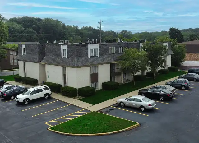 Property at Kendall Off Main - 222 S Kendall Ave, Kalamazoo, MI, 49006, 2 beds, 1-2 bath, [object Object]
