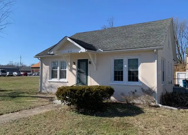 Property at 612 Johnson St, Manchester, TN, 37355, 2 beds, 1 bath, [object Object]