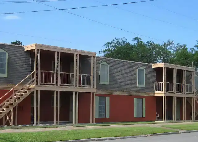 Property at 705 N 5th St, Beaumont, TX, 77701, 2 beds, 1 bath, [object Object]